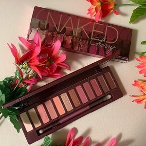 HP🎉 New! Urban Decay Naked Cherry Palette 🍒